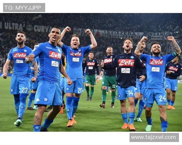 球星乔装街头踢足球挑战自我 身临其境的街头激情对决